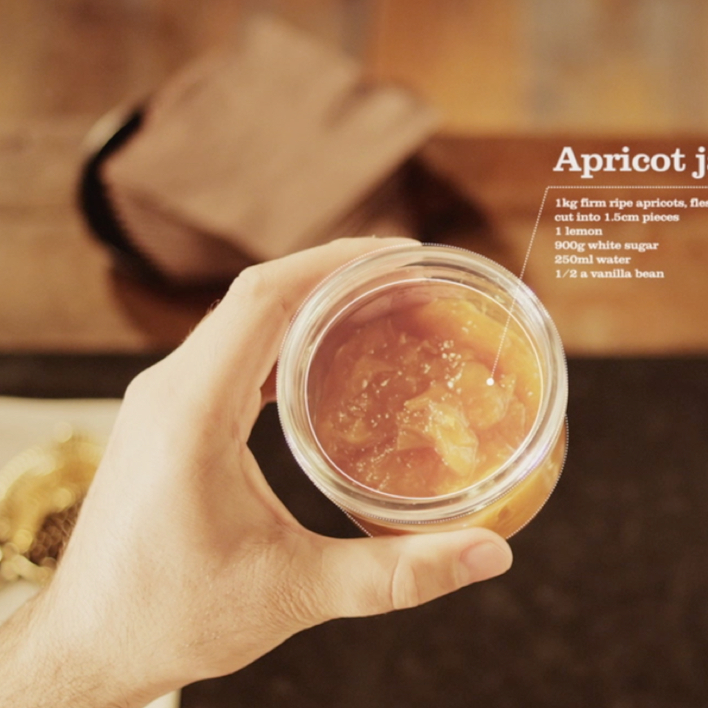 disaronno-video-detail-apricot